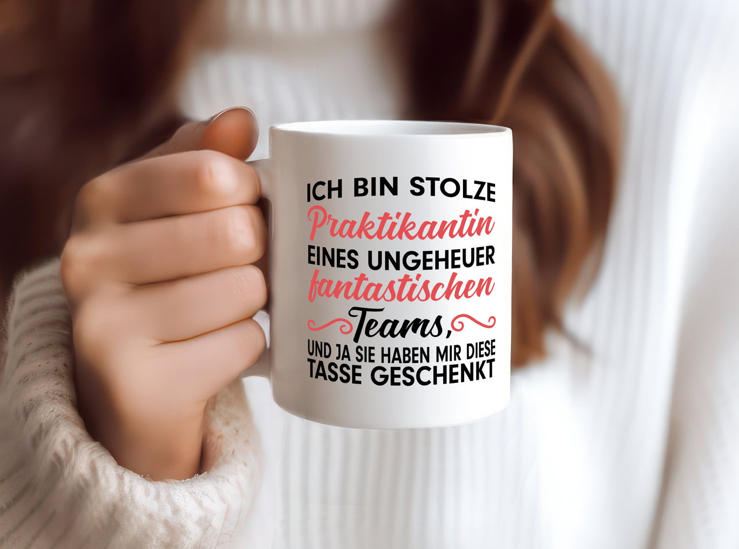 Stolze Praktikantin | Arbeitswelt Tasse | Praktikum - Tasse Weiß - Kaffeetasse / Geschenk / Familie