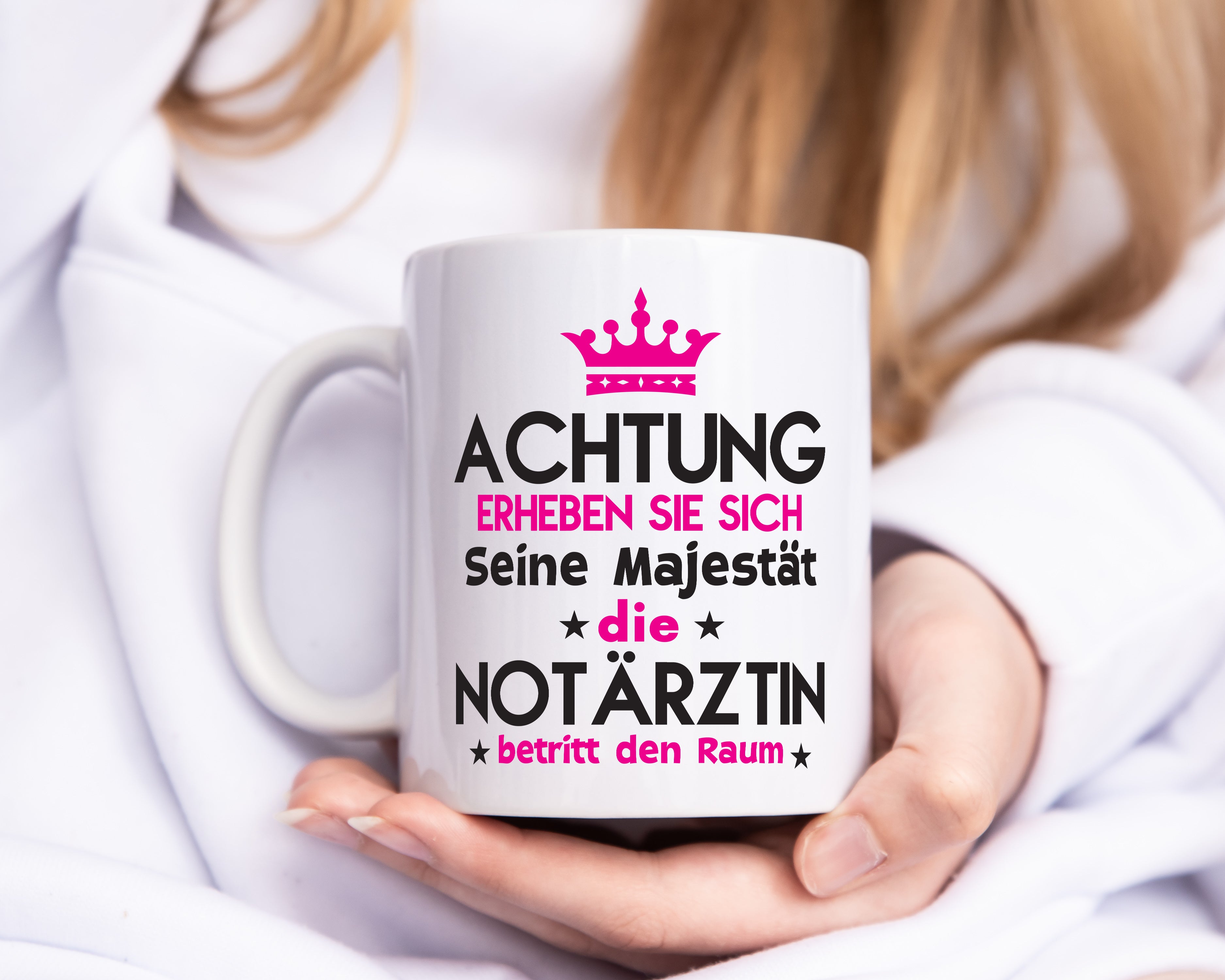 Seine Majestät Notärztin | Ärztin - Tasse Weiß - Kaffeetasse / Geschenk / Familie