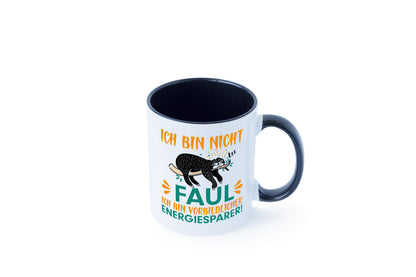 Fauler Energiesparer | Faultier Tasse | Faulpelz Humor Tasse Weiß - Schwarz - Kaffeetasse / Geschenk / Familie