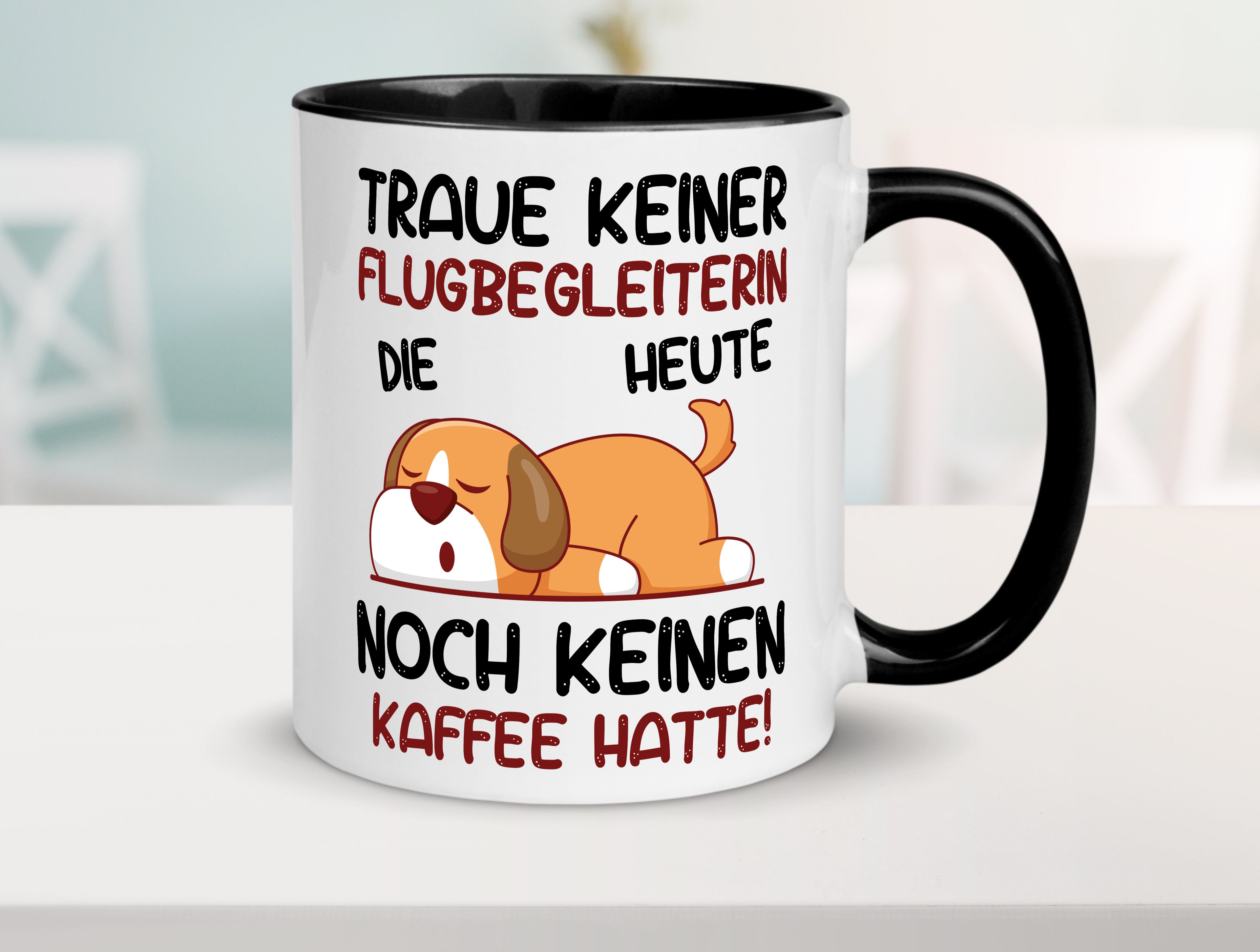 Traue keiner Flugbegleiterin | Stewardess | Flughafen Tasse Weiß - Schwarz - Kaffeetasse / Geschenk / Familie