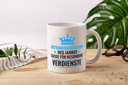 Besonderer Verdienst: Rettungssanitäterin | Sanitäter - Tasse Weiß - Kaffeetasse / Geschenk / Familie