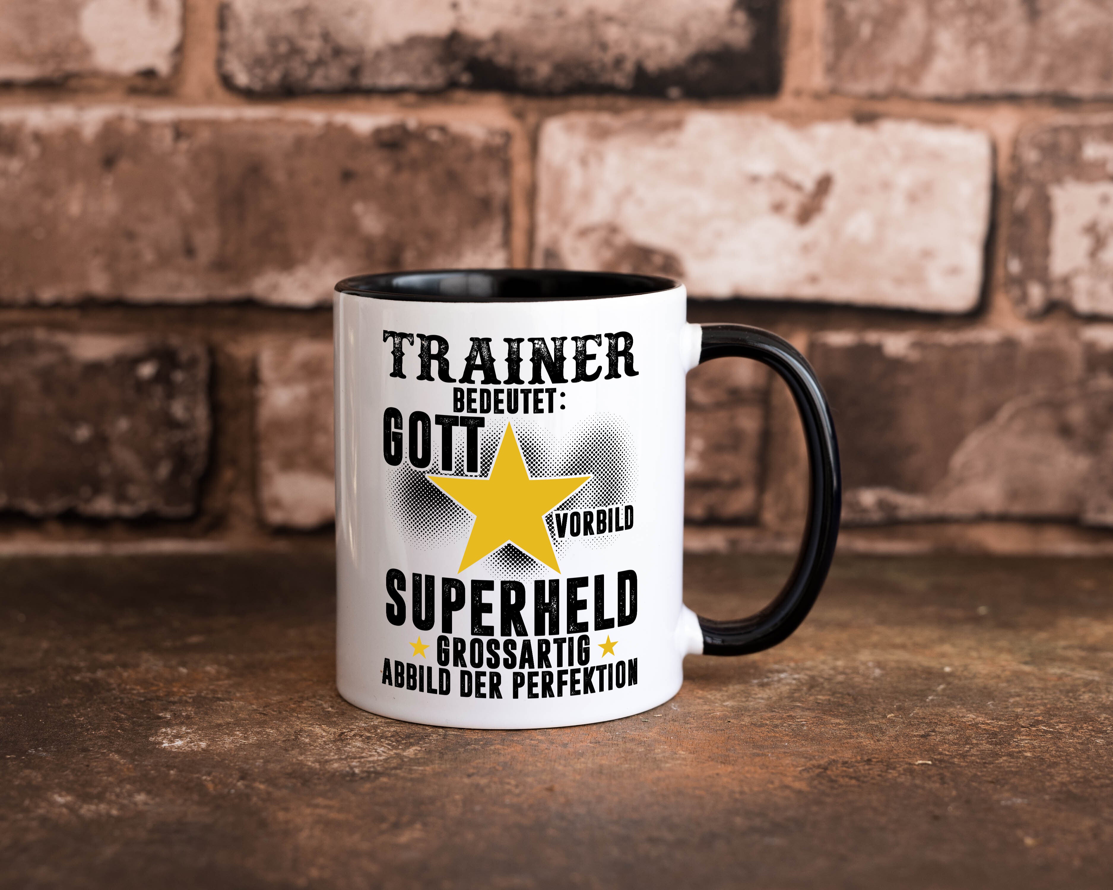 Bedeutung von Trainer | Verein | Sport Tasse Weiß - Schwarz - Kaffeetasse / Geschenk / Familie