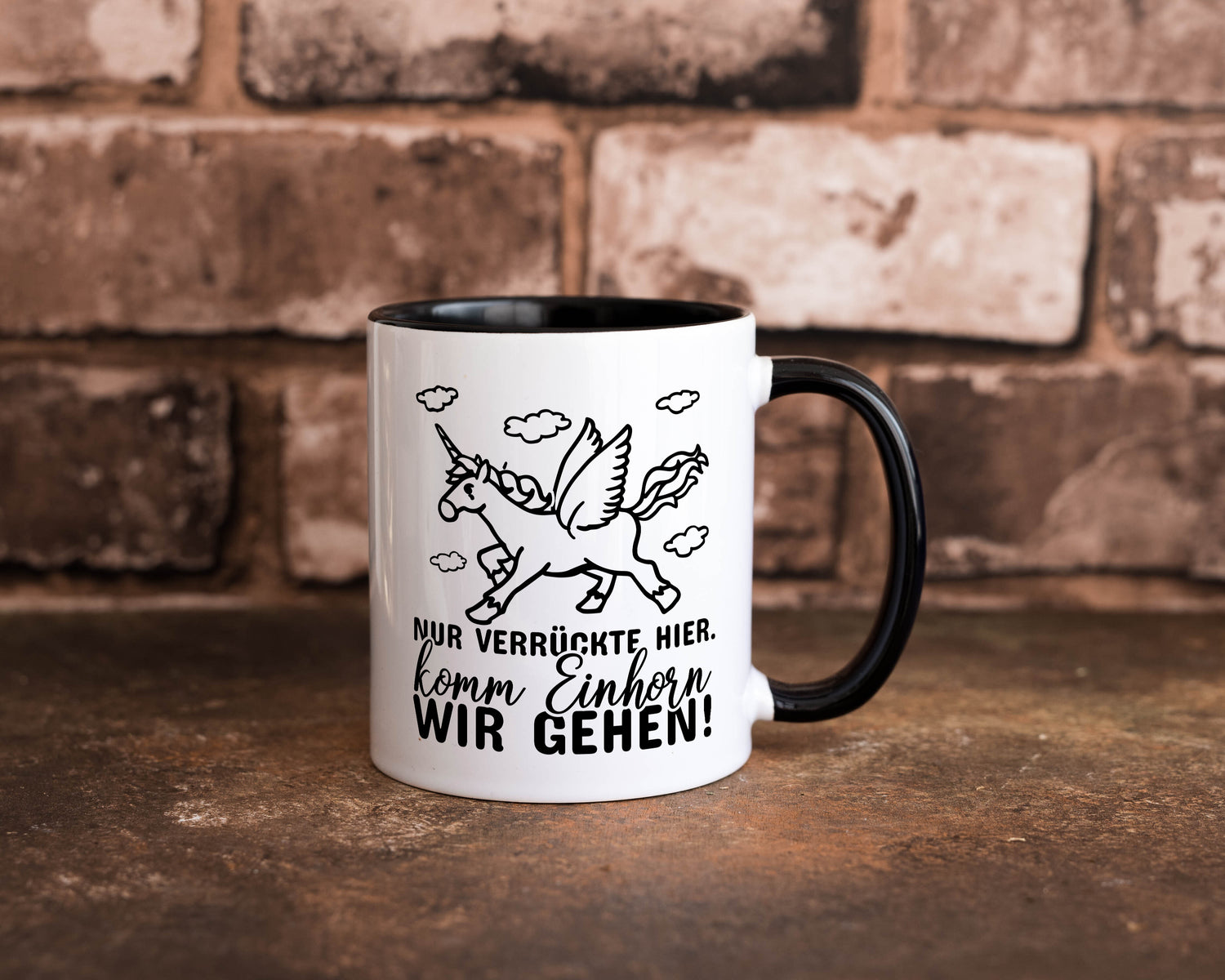 Nur verrückte hier Tasse Weiß - Schwarz - Kaffeetasse / Geschenk / Familie