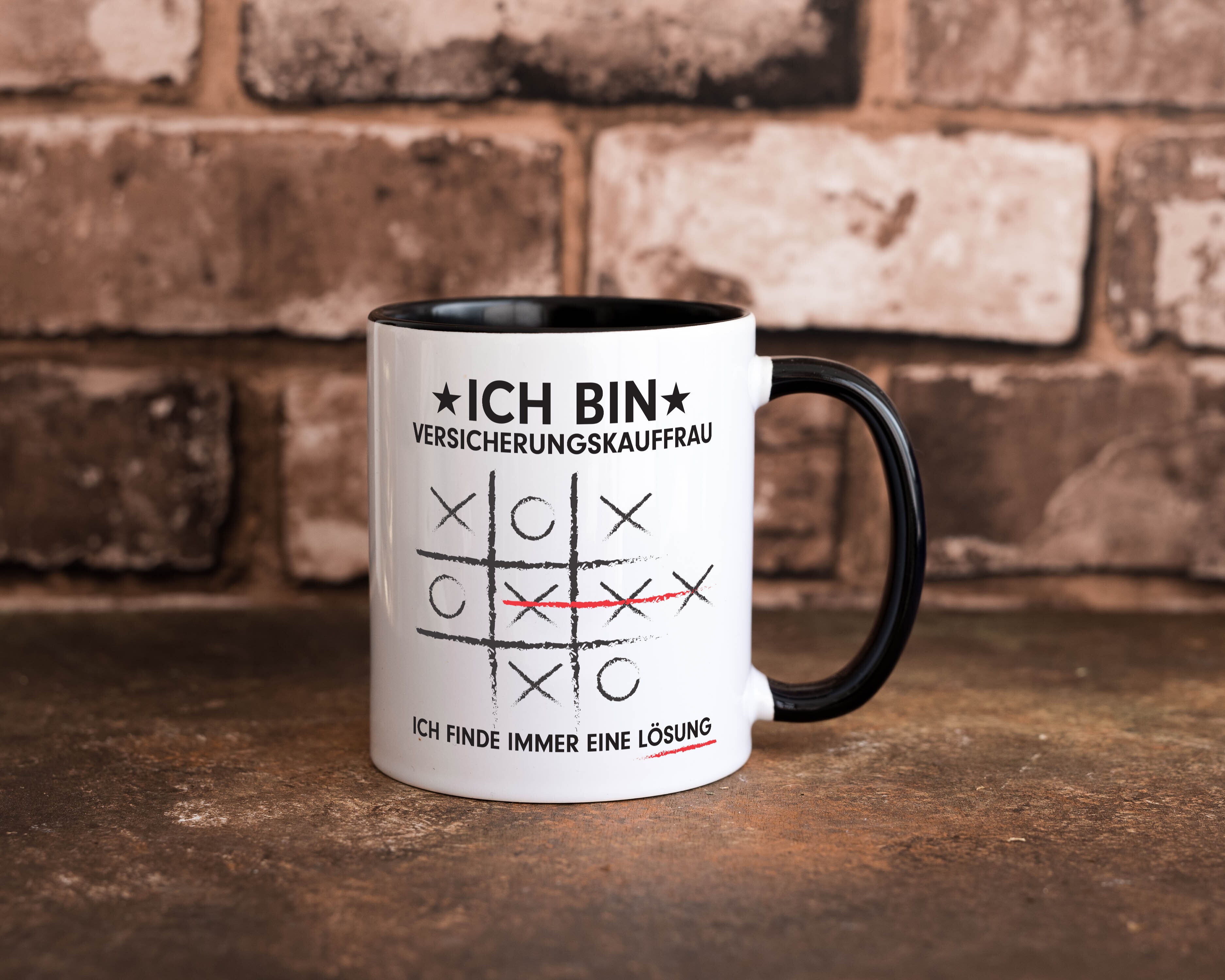 Löse Probleme: Versicherungskauffrau | Kauffrau Tasse Weiß - Schwarz - Kaffeetasse / Geschenk / Familie