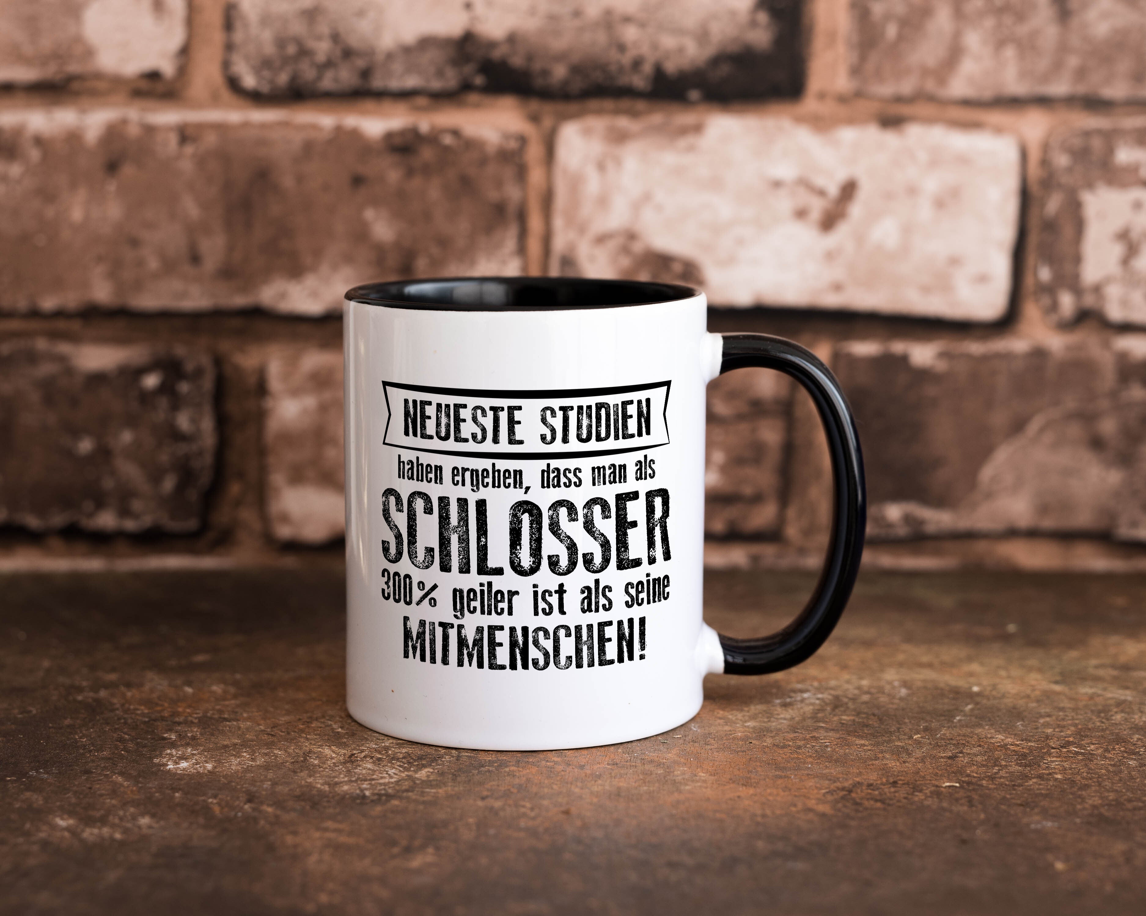 Neuste Studien: Schlosser | Beruf Schlosserei Tasse Weiß - Schwarz - Kaffeetasse / Geschenk / Familie