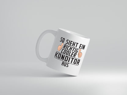 Richtig Cooler Konditor | Konditorei - Tasse Weiß - Kaffeetasse / Geschenk / Familie