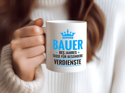 Besonderer Verdienst: Bauer | Bauernhof | Landwirtschaft - Tasse Weiß - Kaffeetasse / Geschenk / Familie