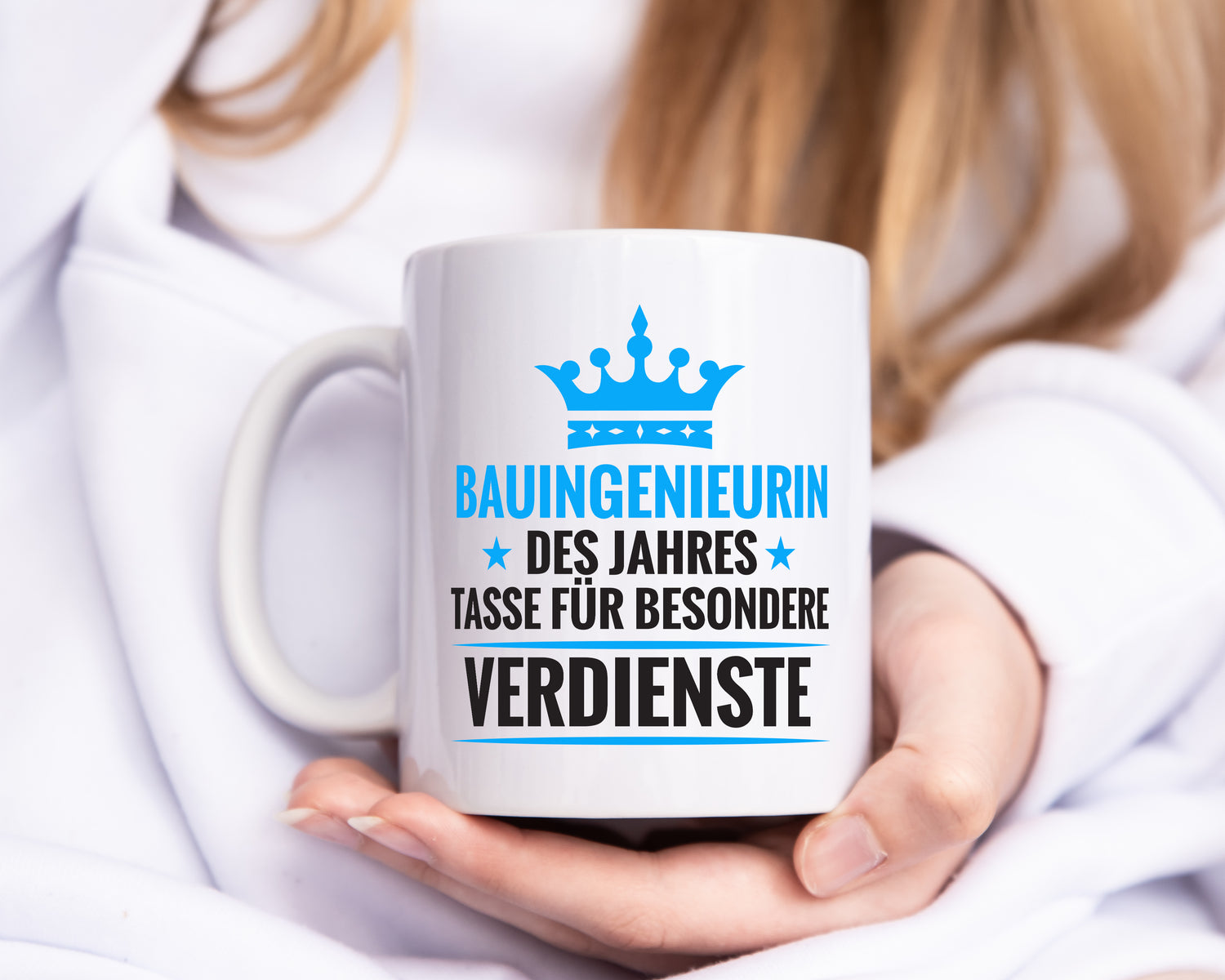 Besonderer Verdienst: Bauingenieurin | Ingenieurin - Tasse Weiß - Kaffeetasse / Geschenk / Familie