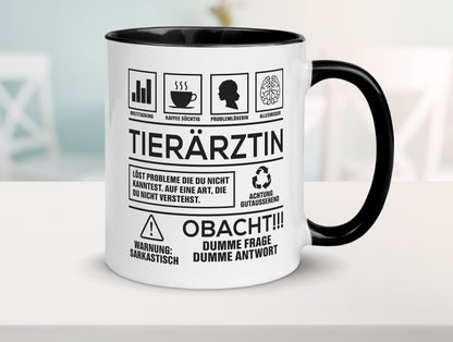 Achtung Probleme Tierärztin | Mediziner | Tiermedizin Tasse Weiß - Schwarz - Kaffeetasse / Geschenk / Familie