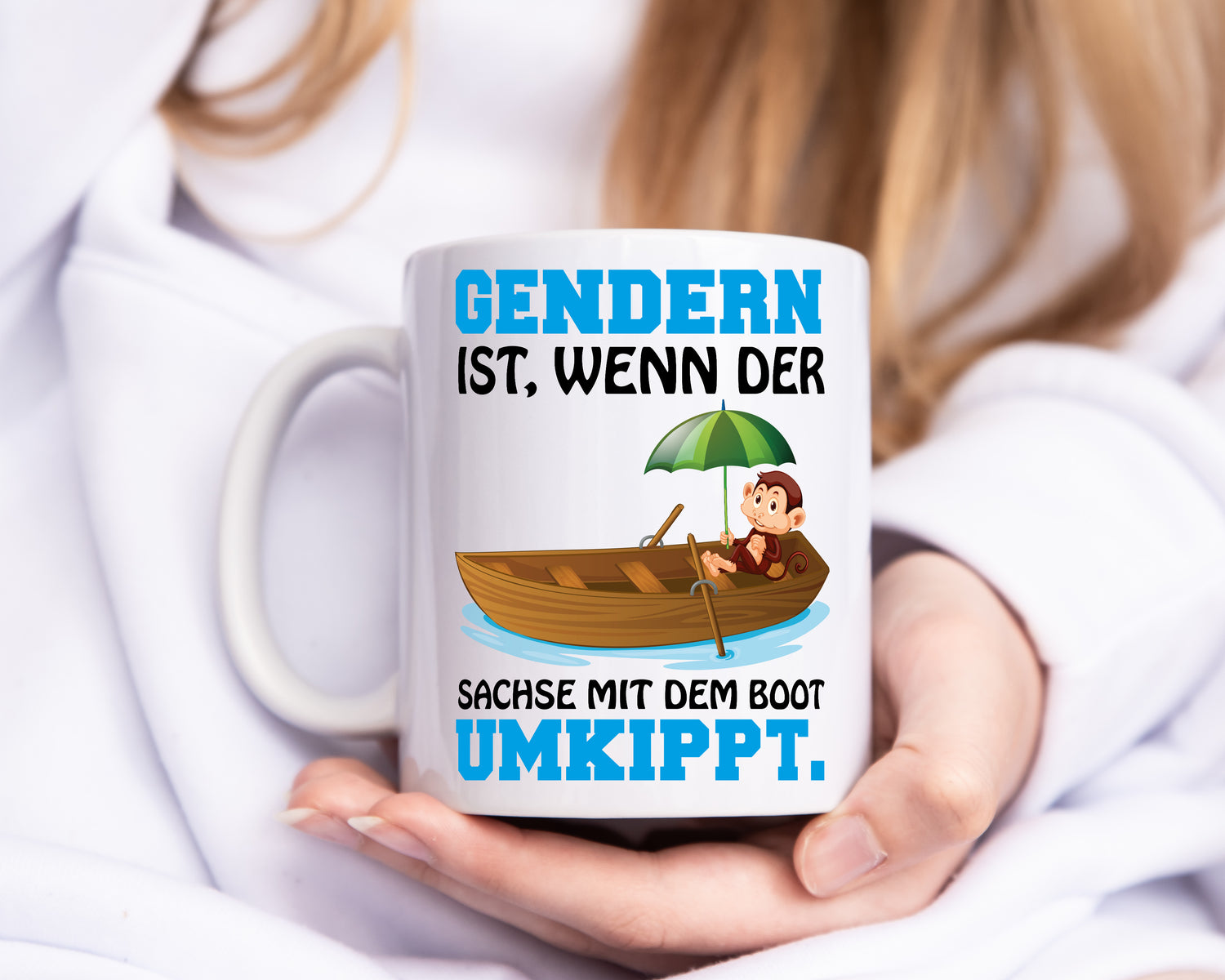 Der Sachse Kippt um - Tasse Weiß - Kaffeetasse / Geschenk / Familie