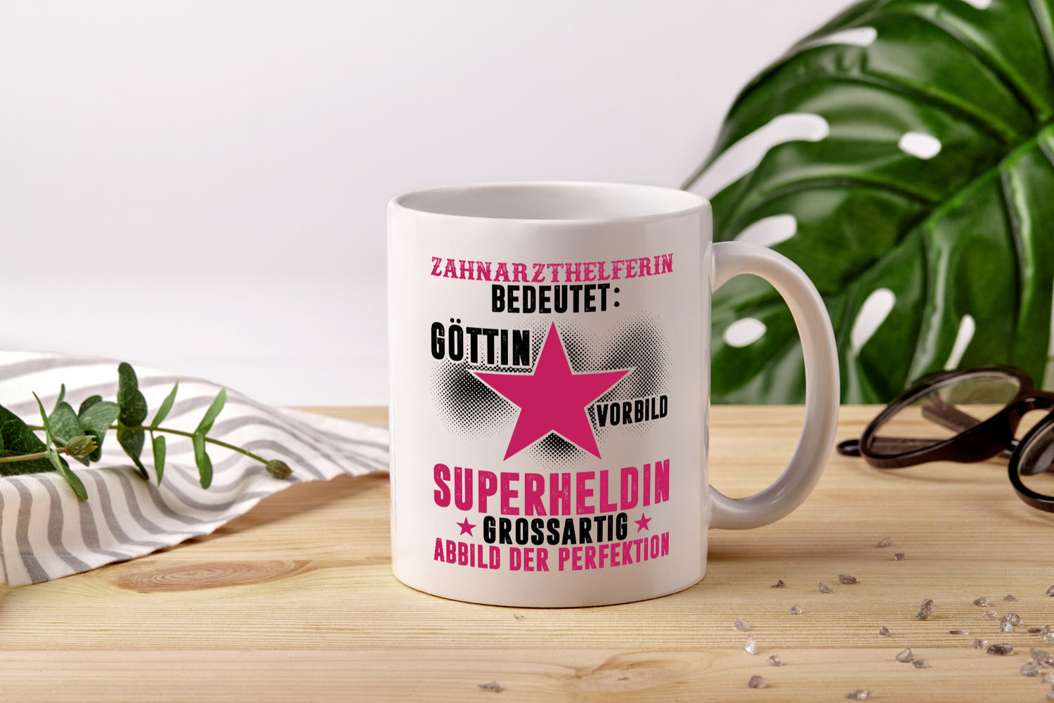 Bedeutung von Zahnarzthelferin | Zahnmedizin - Tasse Weiß - Kaffeetasse / Geschenk / Familie