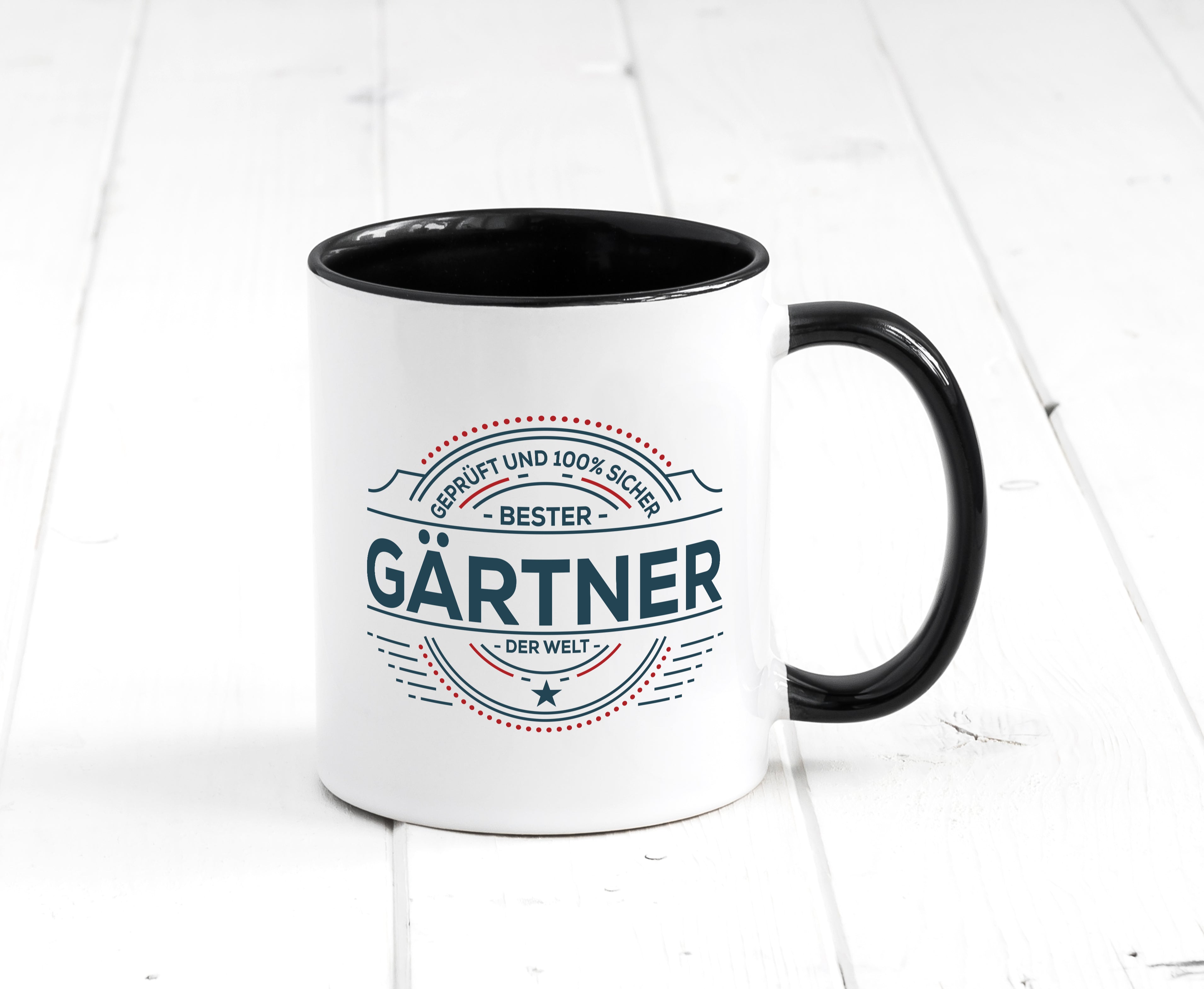 Geprüft und sicher: Gärtner | Gartenbau Tasse Weiß - Schwarz - Kaffeetasse / Geschenk / Familie