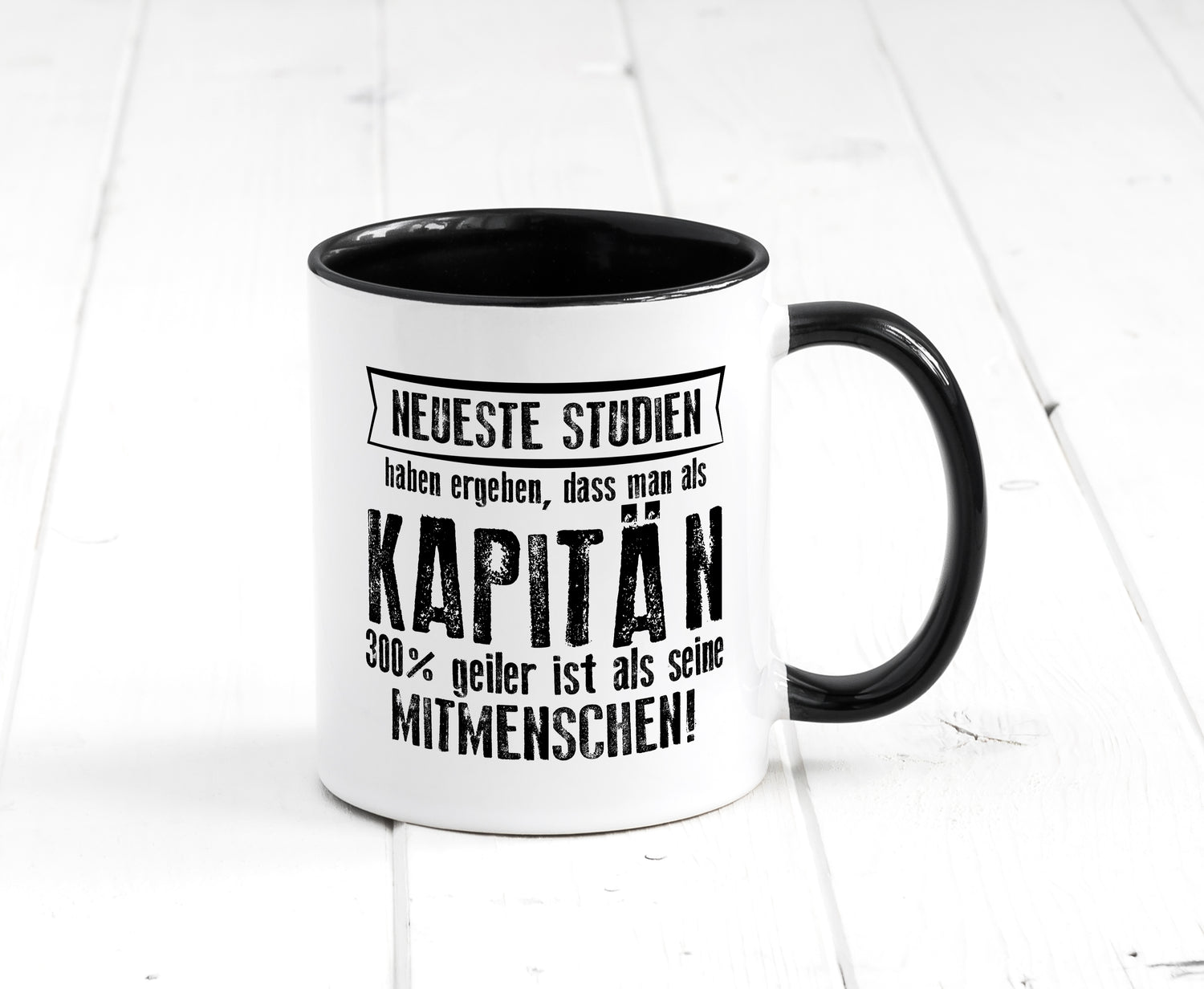 Neuste Studien: Kapitän | Schiffskapitän | Schiff Tasse Weiß - Schwarz - Kaffeetasse / Geschenk / Familie