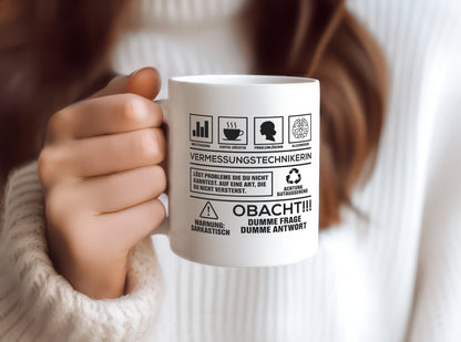 Achtung Probleme Vermessungstechnikerin | Techniker - Tasse Weiß - Kaffeetasse / Geschenk / Familie