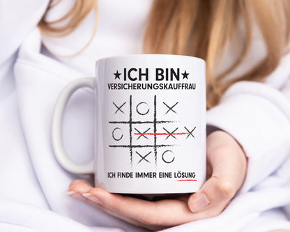 Löse Probleme: Versicherungskauffrau | Kauffrau - Tasse Weiß - Kaffeetasse / Geschenk / Familie