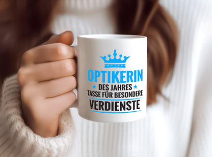 Besonderer Verdienst: Optikerin | Augenoptik - Tasse Weiß - Kaffeetasse / Geschenk / Familie