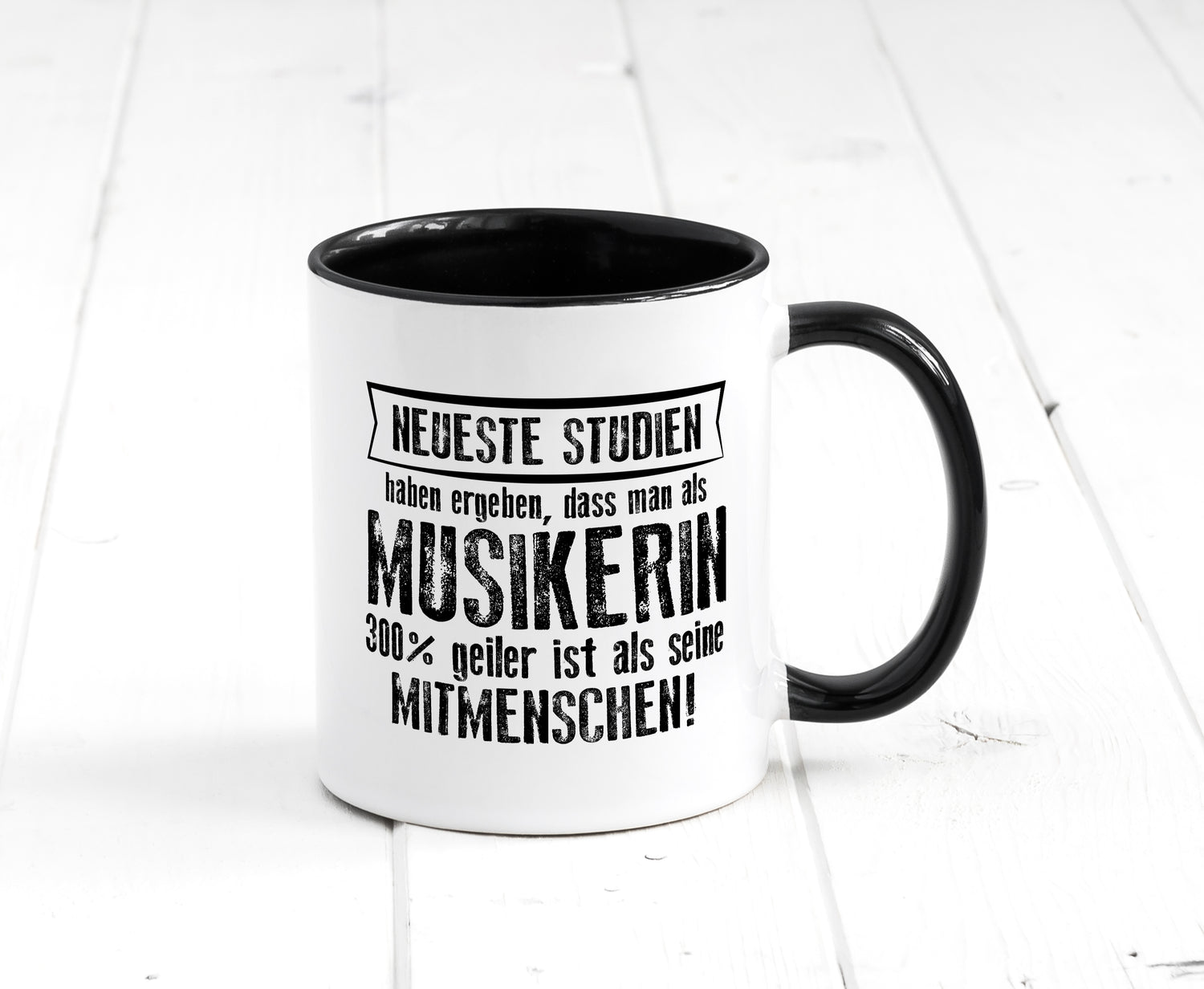 Neuste Studien: Musikerin | Musik | Musikantin Tasse Weiß - Schwarz - Kaffeetasse / Geschenk / Familie