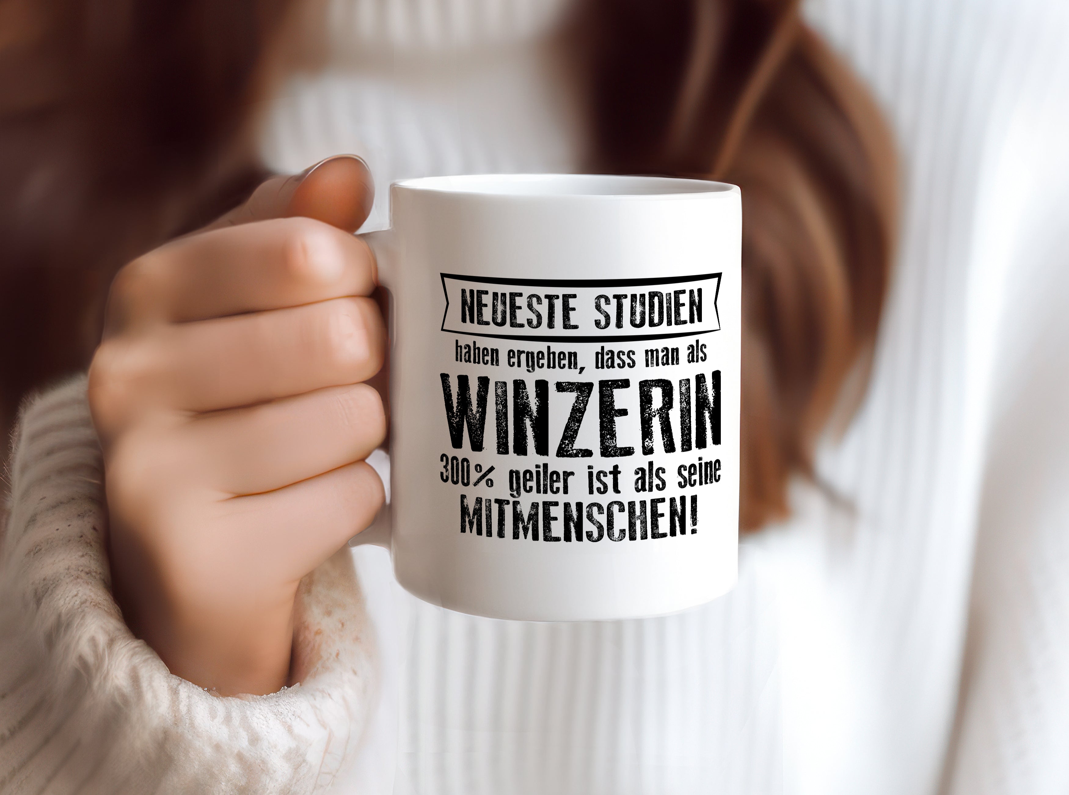 Neuste Studien: Winzerin | Weinbauer | Wein - Tasse Weiß - Kaffeetasse / Geschenk / Familie