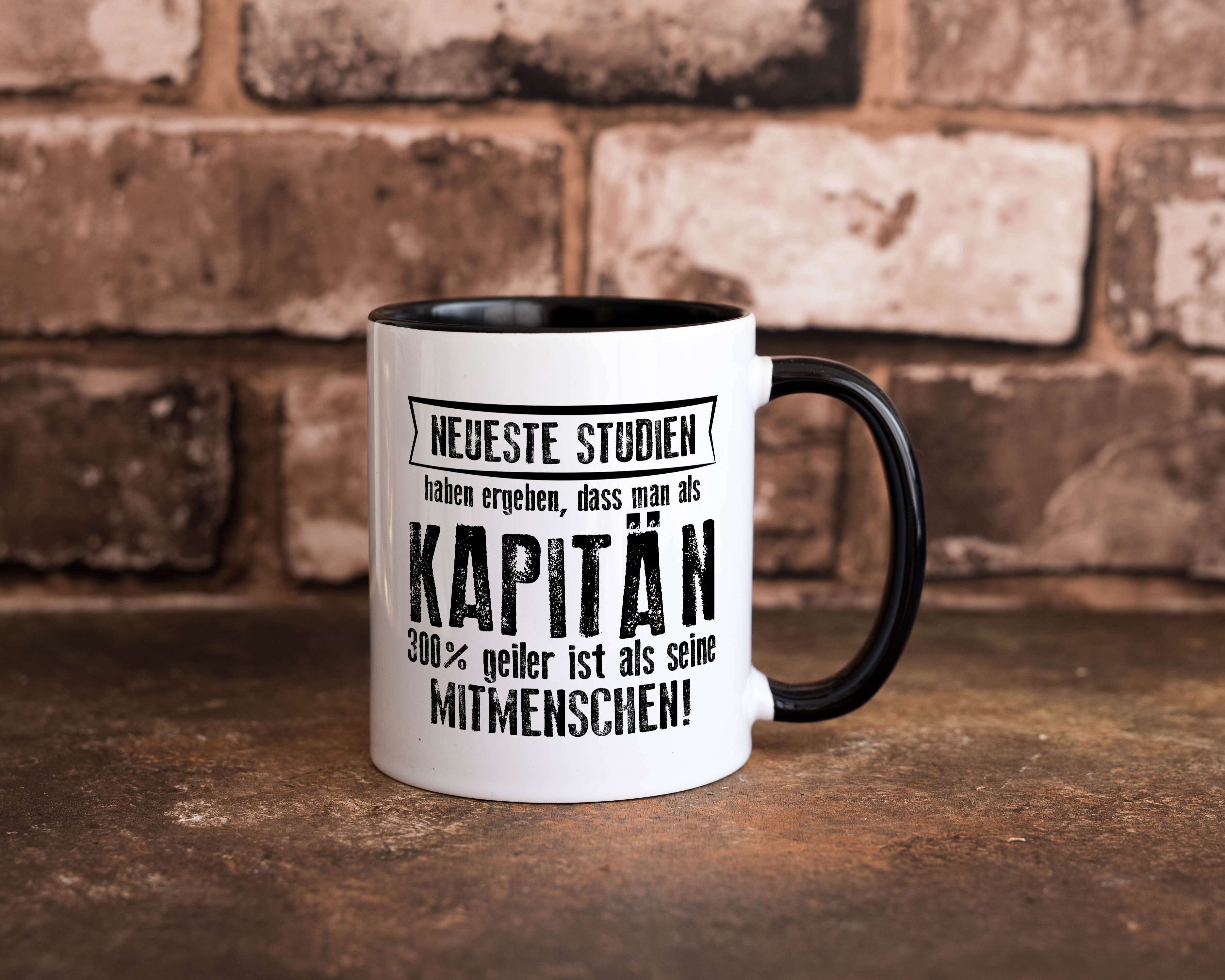 Neuste Studien: Kapitän | Schiffskapitän | Schiff Tasse Weiß - Schwarz - Kaffeetasse / Geschenk / Familie