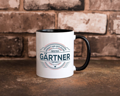 Geprüft und sicher: Gärtner | Gartenbau Tasse Weiß - Schwarz - Kaffeetasse / Geschenk / Familie