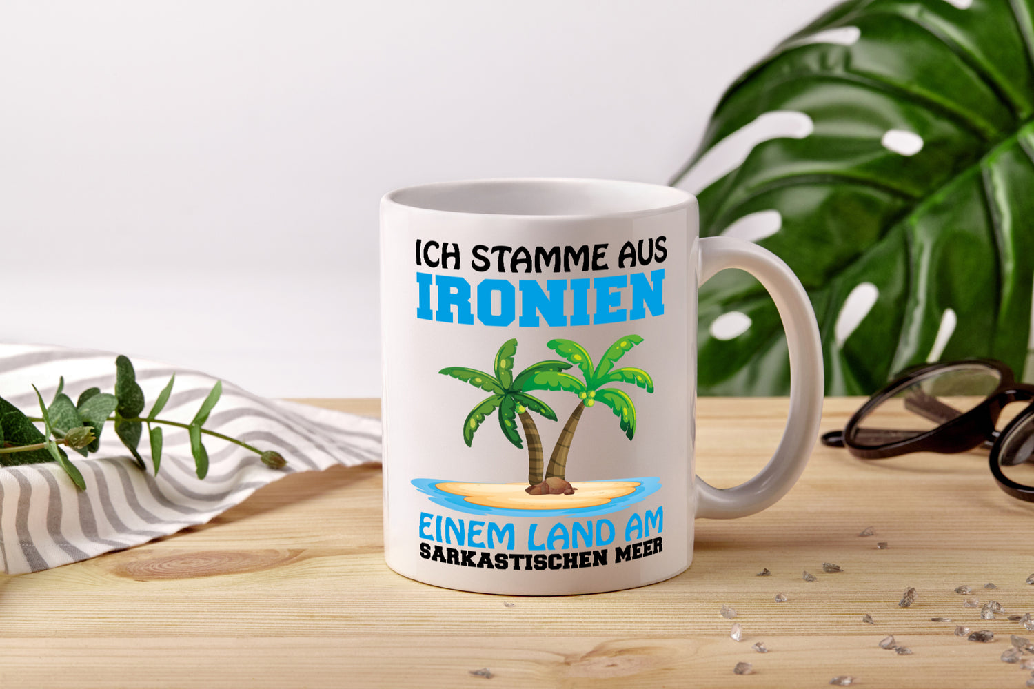 Am Sarkastischen Meer - Tasse Weiß - Kaffeetasse / Geschenk / Familie