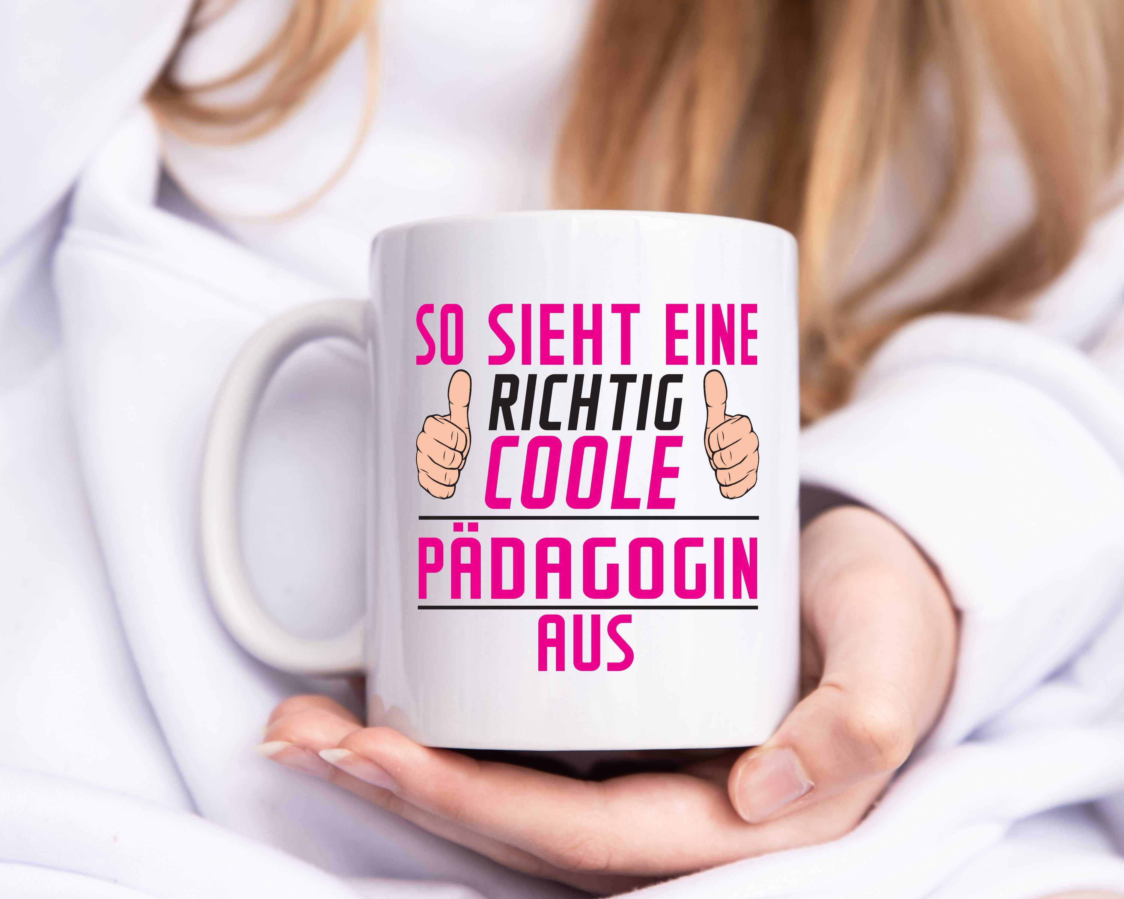 Richtig Coole Pädagogin | Pädagogik - Tasse Weiß - Kaffeetasse / Geschenk / Familie