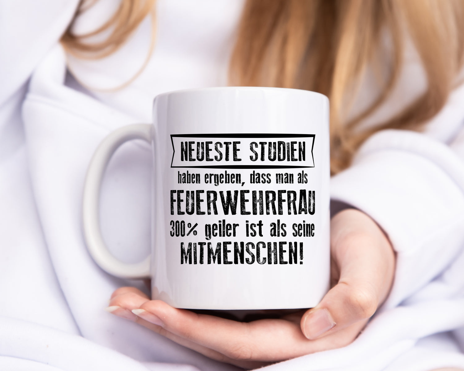 Neuste Studien: Feuerwehrfrau | Feuerwehr - Tasse Weiß - Kaffeetasse / Geschenk / Familie