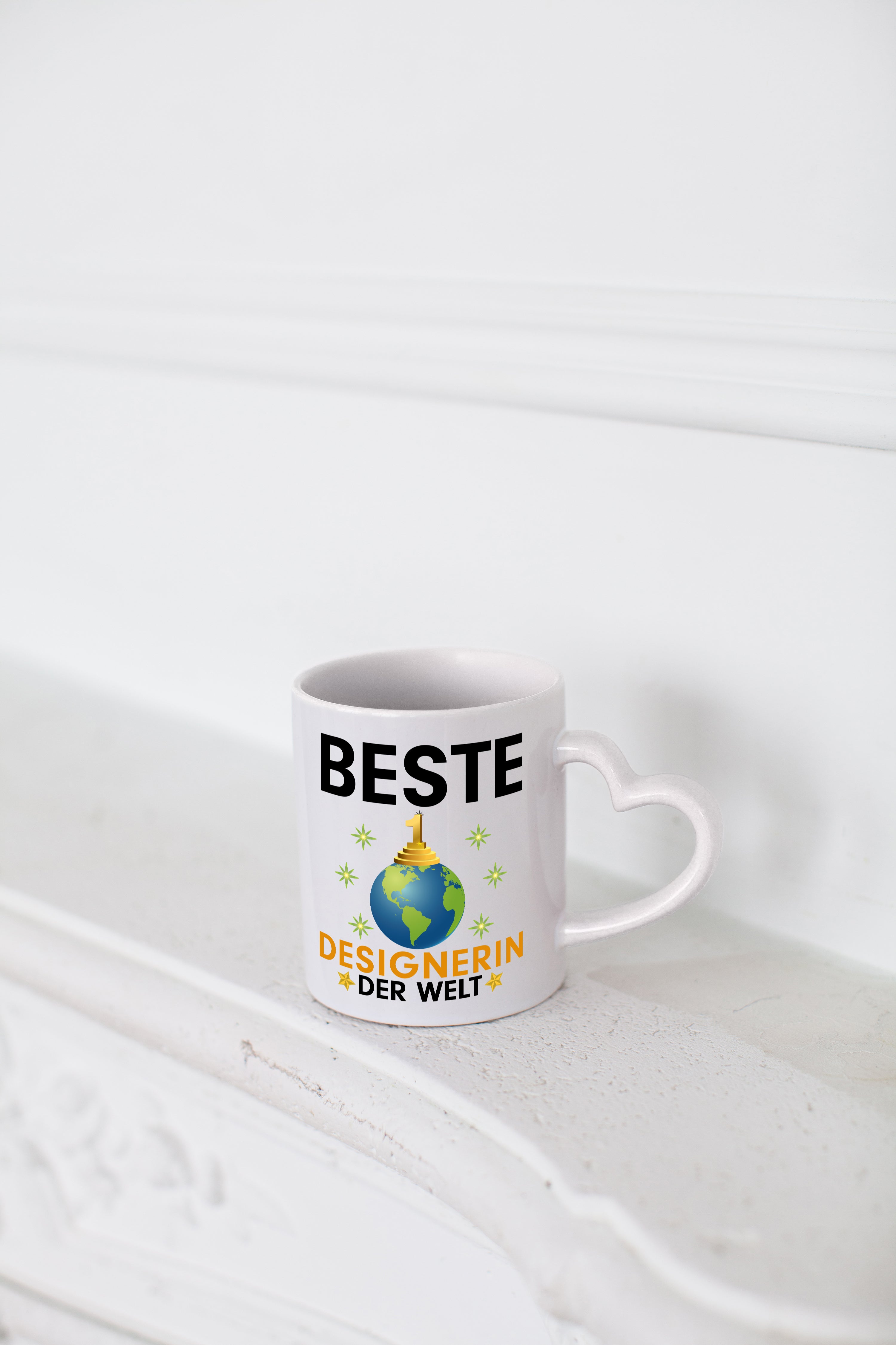 Welt Beste Designerin | Mode - Herzhenkel Tasse - Kaffeetasse / Geschenk / Familie