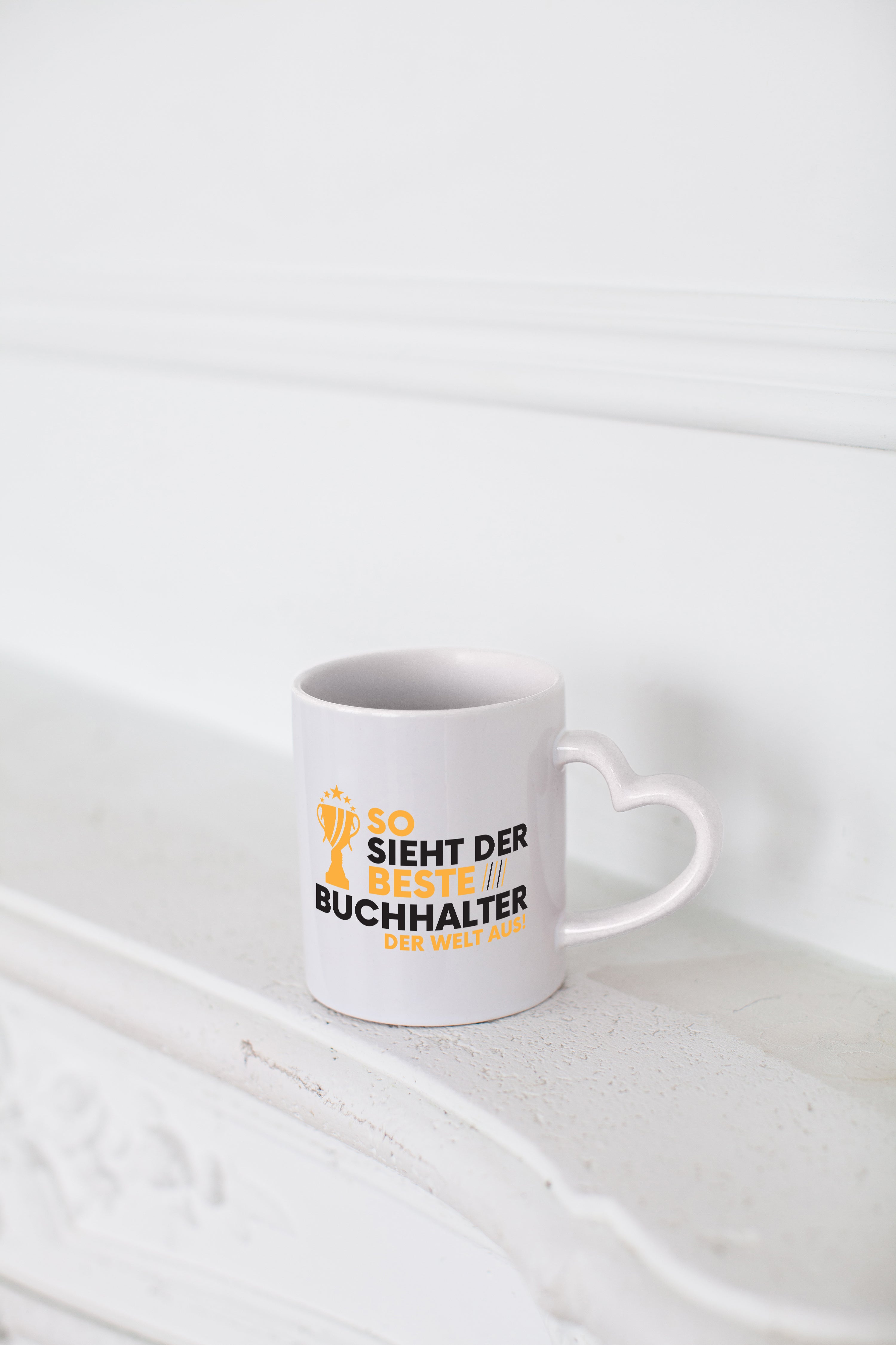 Der Weltbeste Buchhalter | Buchhaltung Humor - Herzhenkel Tasse - Kaffeetasse / Geschenk / Familie