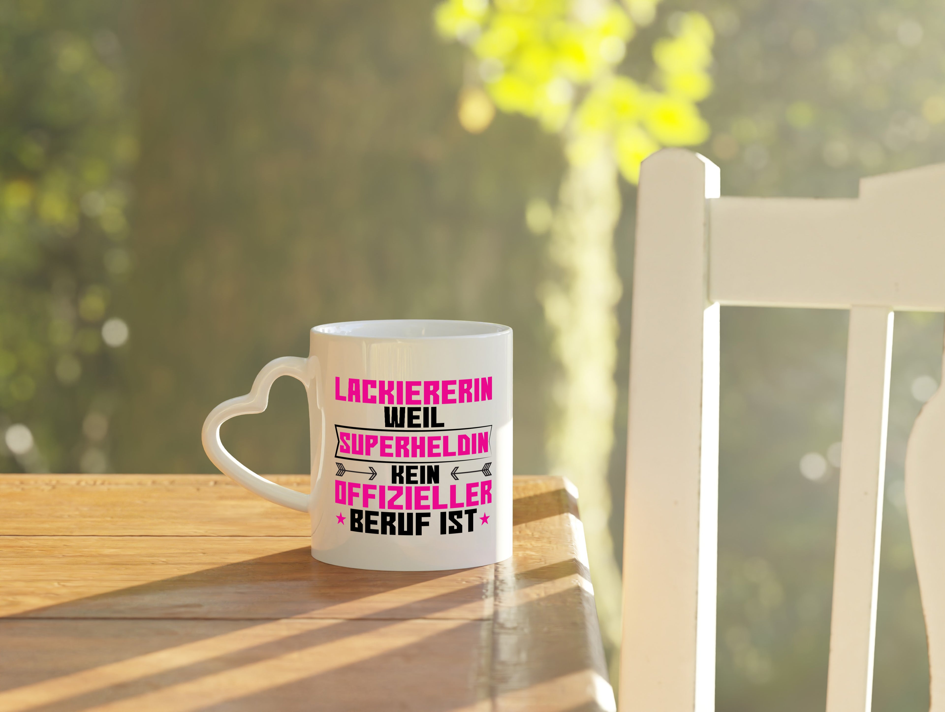 Superheldin Lackiererin | lackieren - Herzhenkel Tasse - Kaffeetasse / Geschenk / Familie