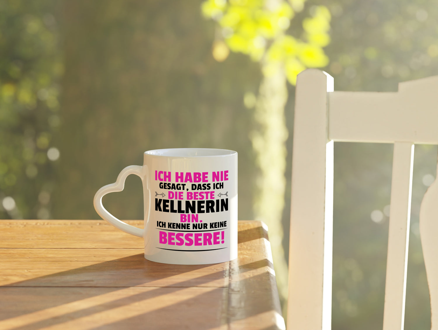 Die Beste Kellnerin | Beruf kellnern | Bedienung - Herzhenkel Tasse - Kaffeetasse / Geschenk / Familie