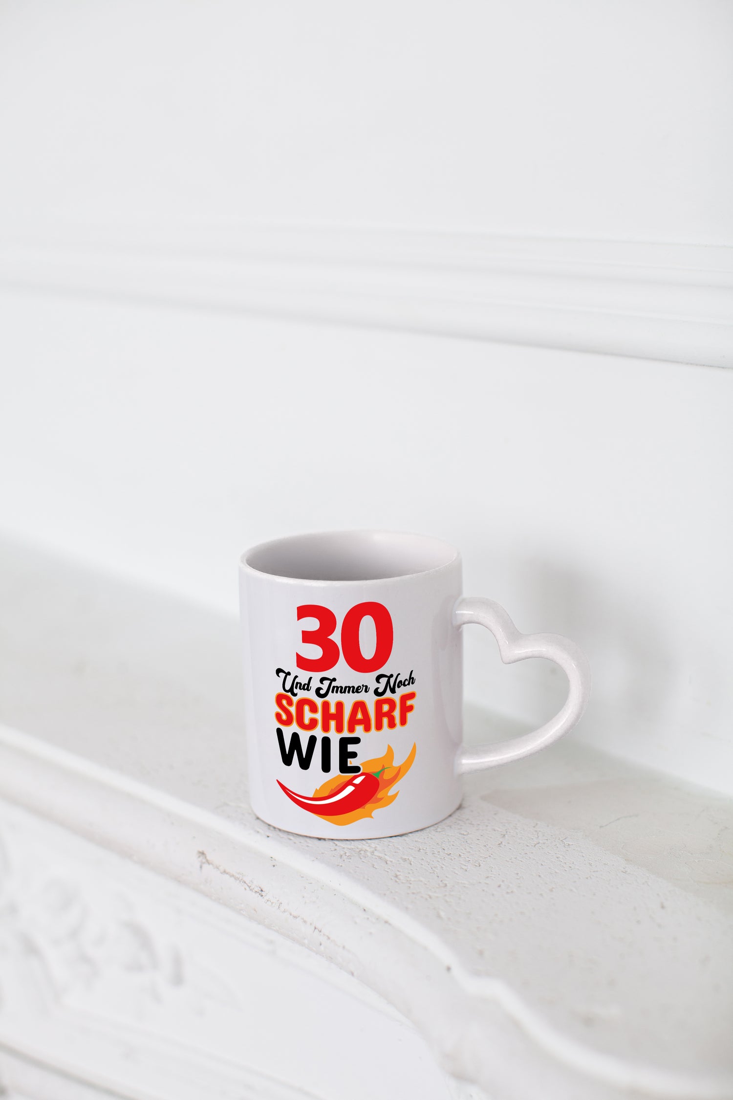 Ich bin Scharf - Herzhenkel Tasse - Kaffeetasse / Geschenk / Familie