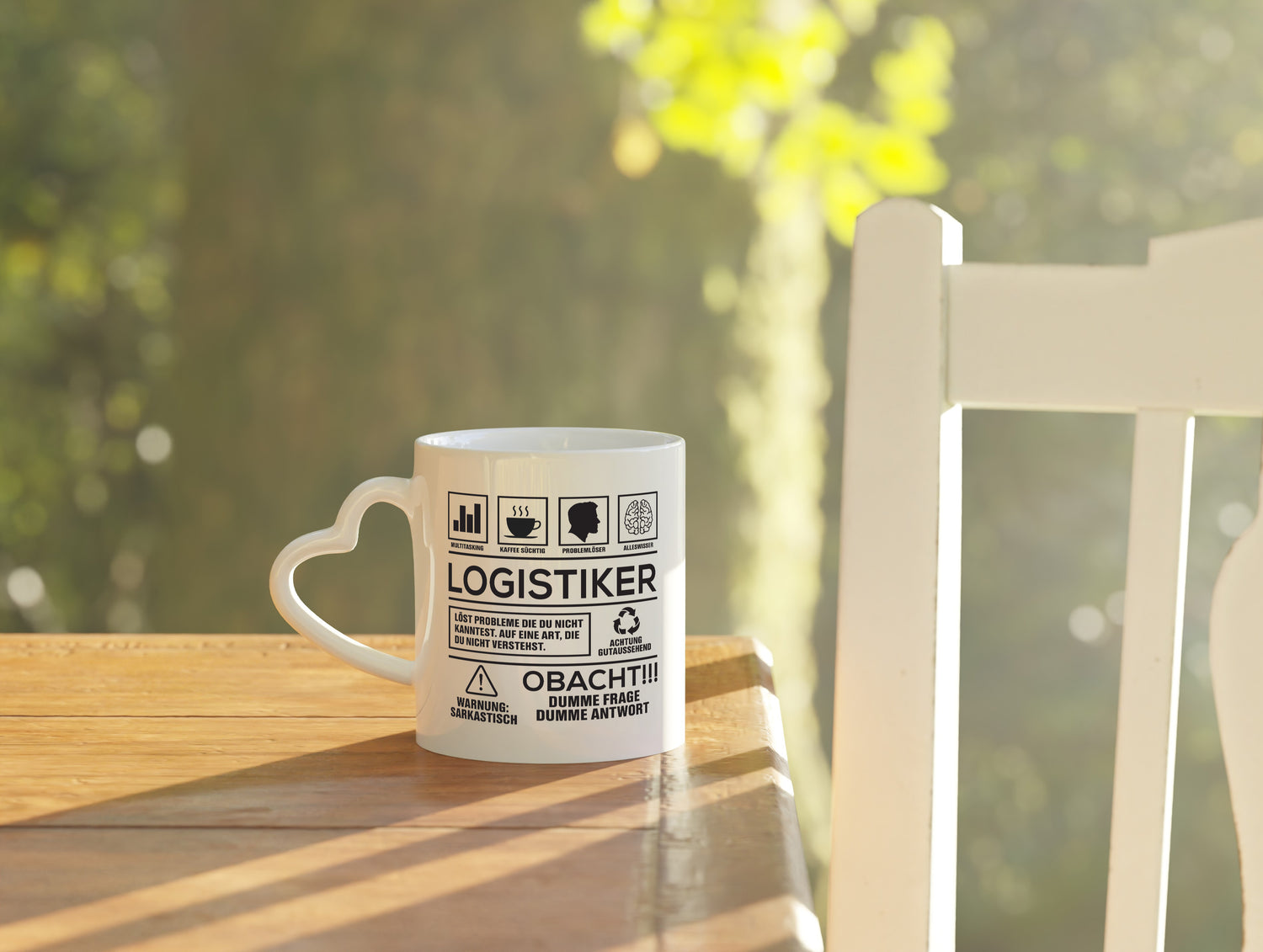 Achtung Probleme Logistiker | Beruf Logistik - Herzhenkel Tasse - Kaffeetasse / Geschenk / Familie