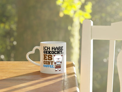 Es gibt Kaffee - Herzhenkel Tasse - Kaffeetasse / Geschenk / Familie