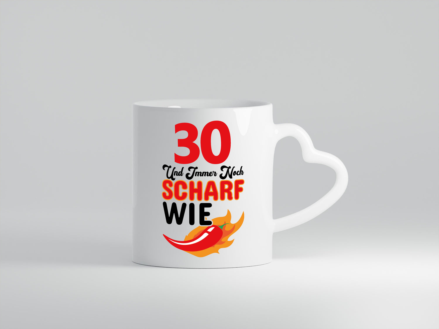 Ich bin Scharf - Herzhenkel Tasse - Kaffeetasse / Geschenk / Familie