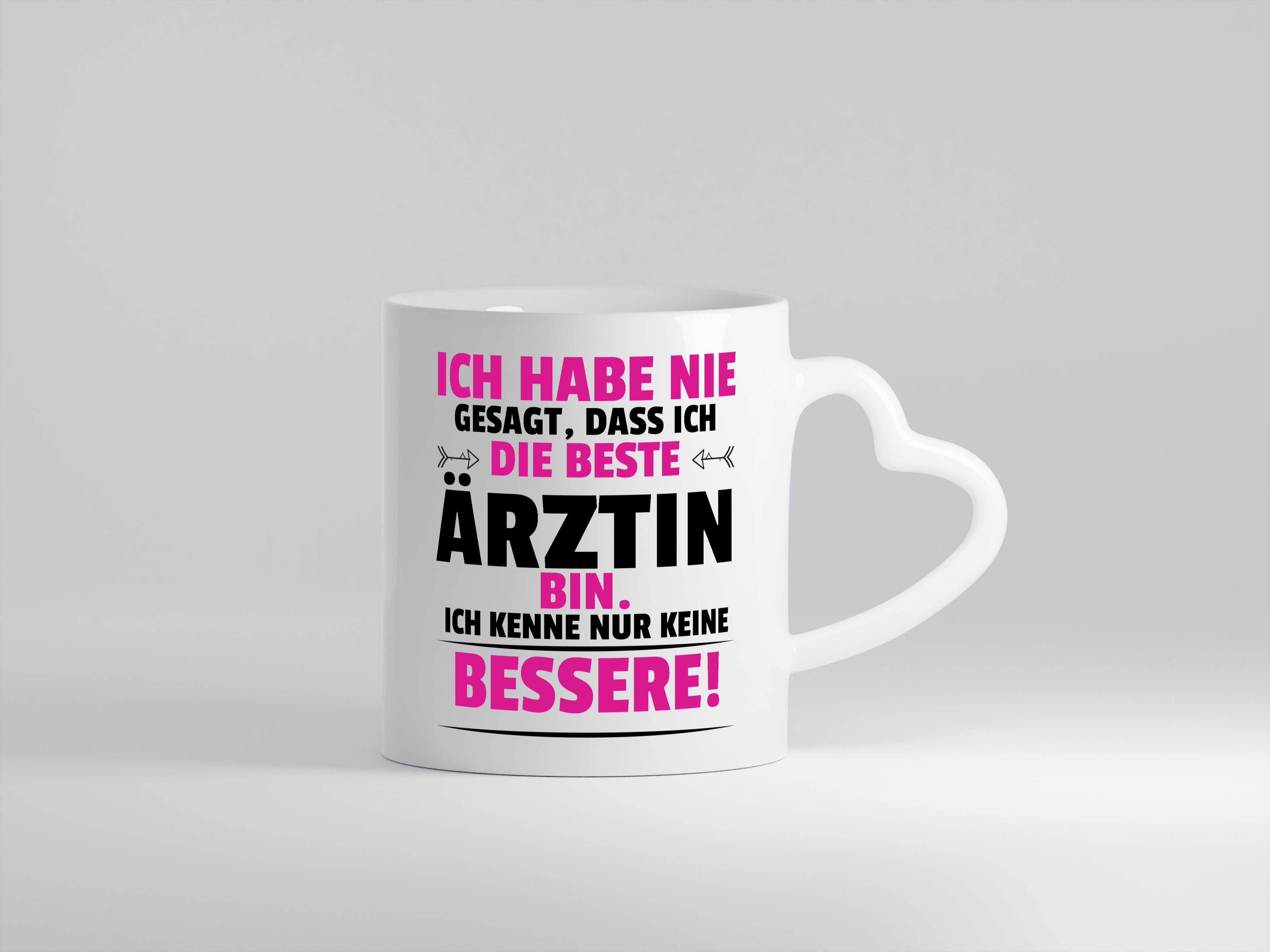 Die Beste Ärztin | Medizin | Doktorin | Fachärztin - Herzhenkel Tasse - Kaffeetasse / Geschenk / Familie