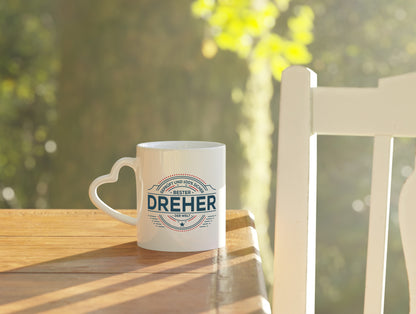 Geprüft und sicher: Dreher | Fräser | Dreher - Herzhenkel Tasse - Kaffeetasse / Geschenk / Familie