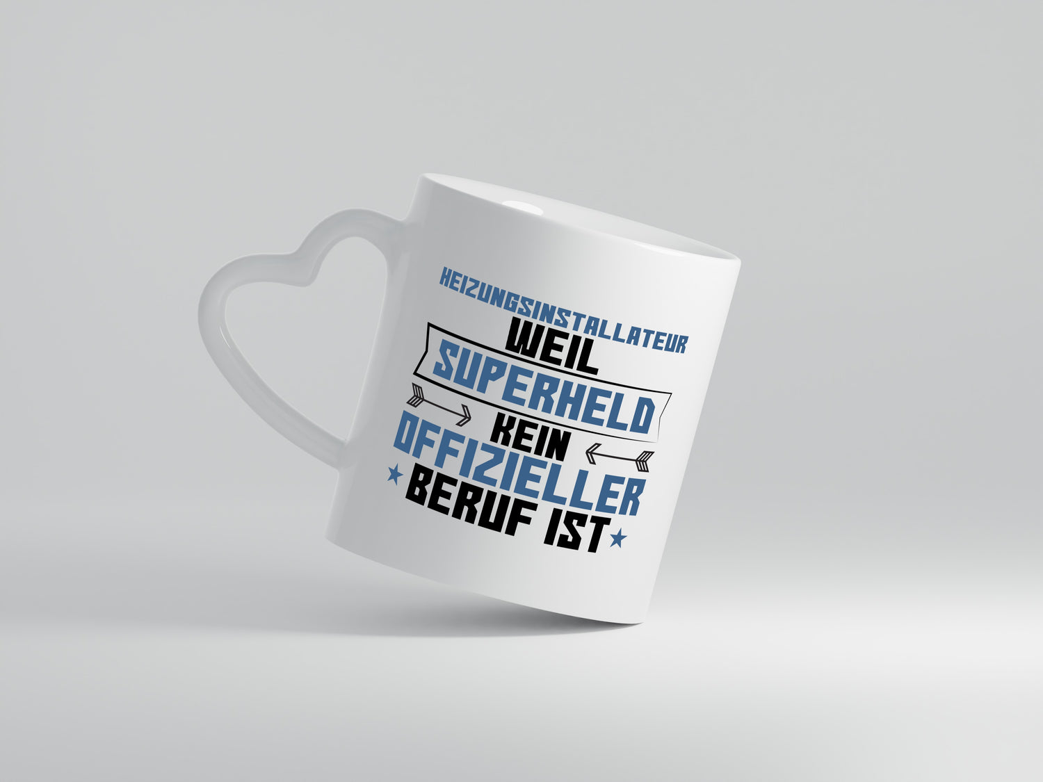 Superheld Heizungsinstallateur | Heizungsbauer - Herzhenkel Tasse - Kaffeetasse / Geschenk / Familie