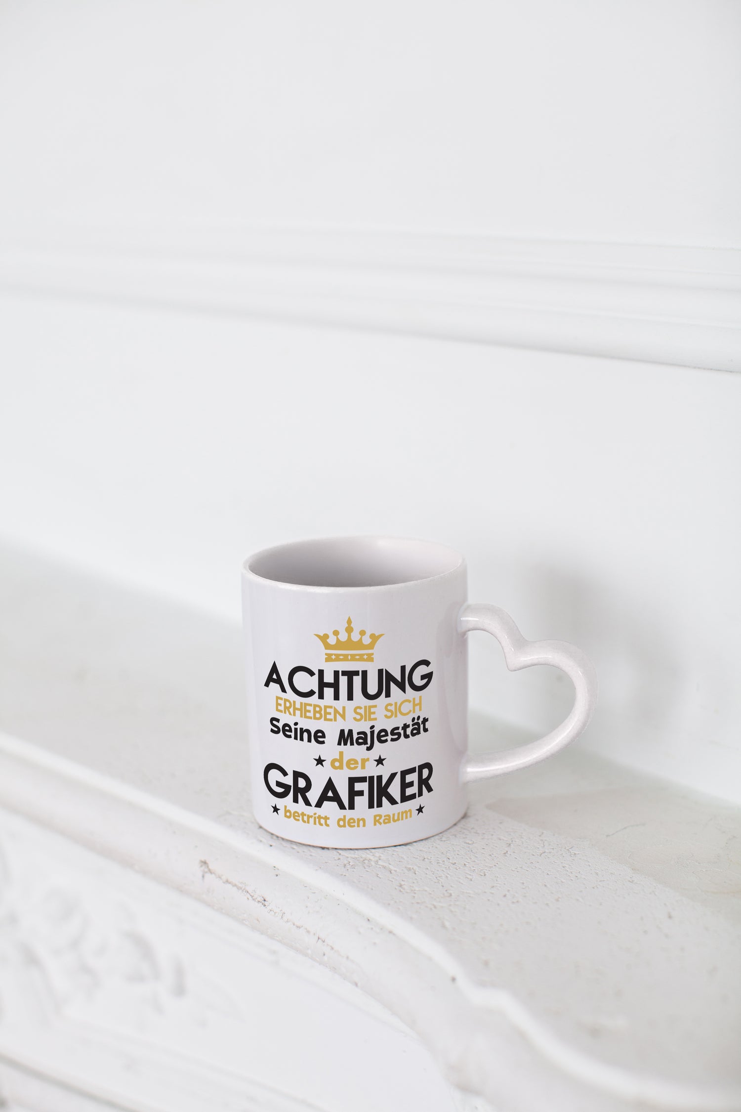 Seine Majestät Grafiker | Grafik Design | Grafikdesign - Herzhenkel Tasse - Kaffeetasse / Geschenk / Familie