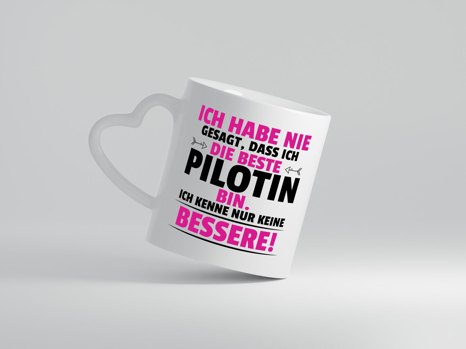 Die Beste Pilotin | Definition Piloten - Herzhenkel Tasse - Kaffeetasse / Geschenk / Familie