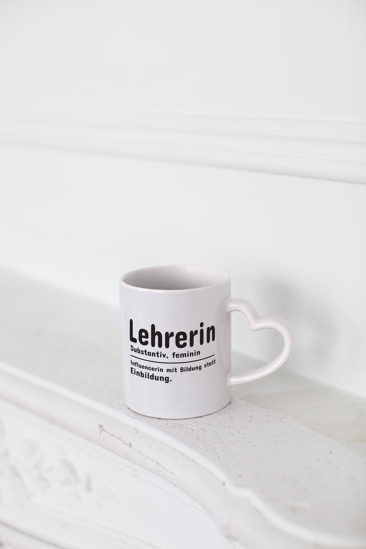 Lehrerin Influencer | Beruf Spruch | Definition | Humor - Herzhenkel Tasse - Kaffeetasse / Geschenk / Familie