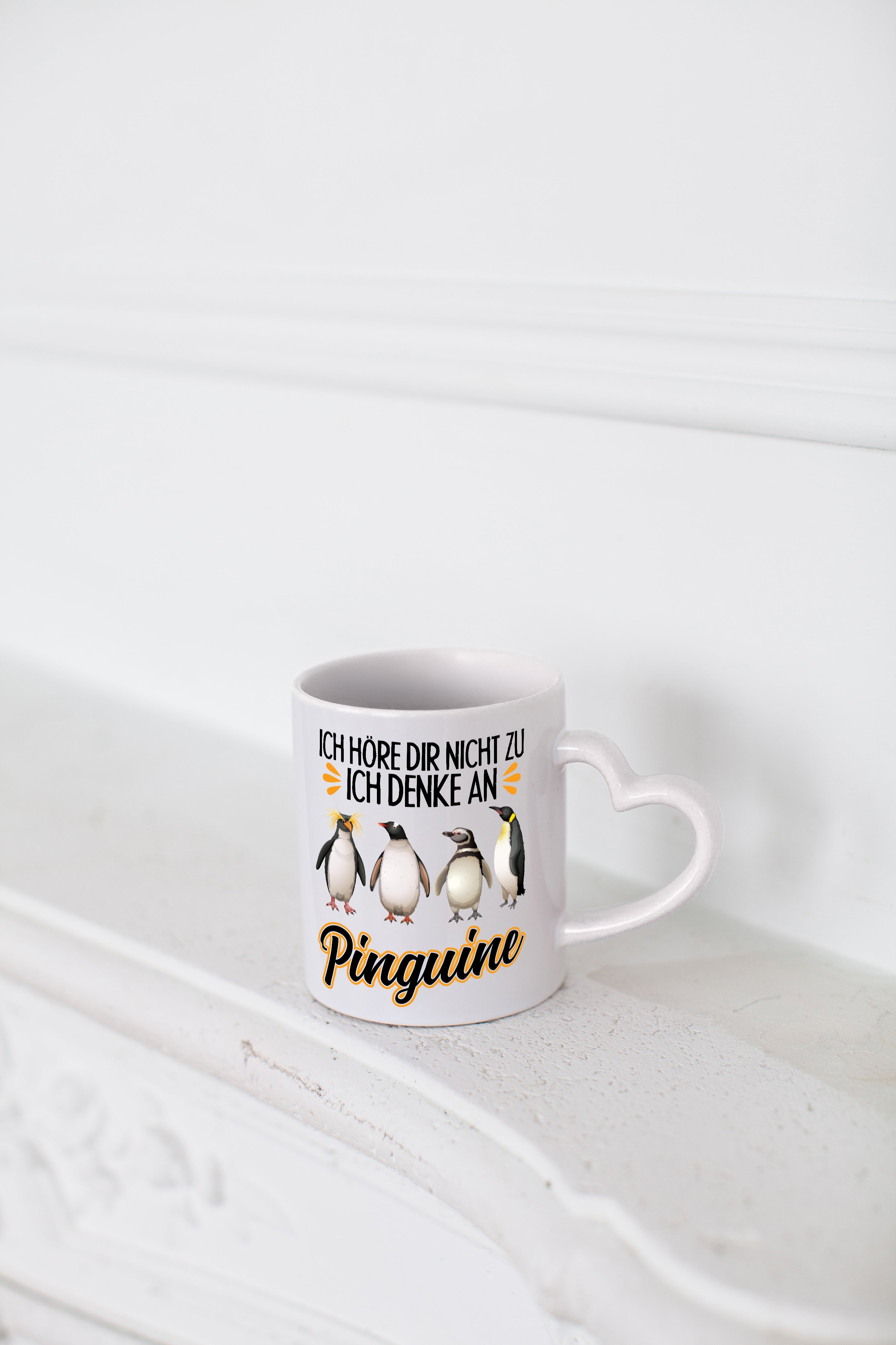 Ich denke an Pinguine - Herzhenkel Tasse - Kaffeetasse / Geschenk / Familie