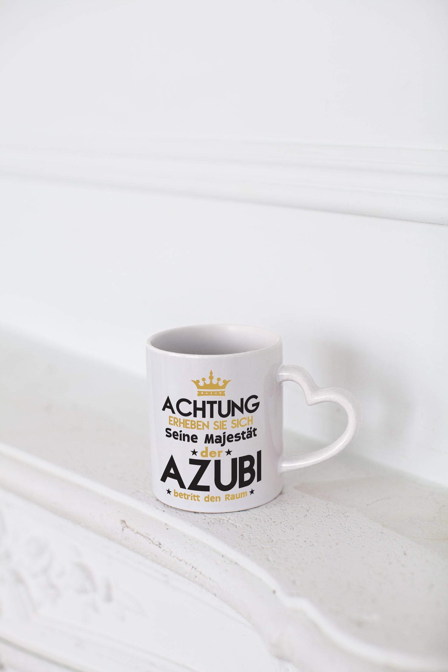 Seine Majestät Azubi | Ausbildung | Lehre | Lehrling - Herzhenkel Tasse - Kaffeetasse / Geschenk / Familie