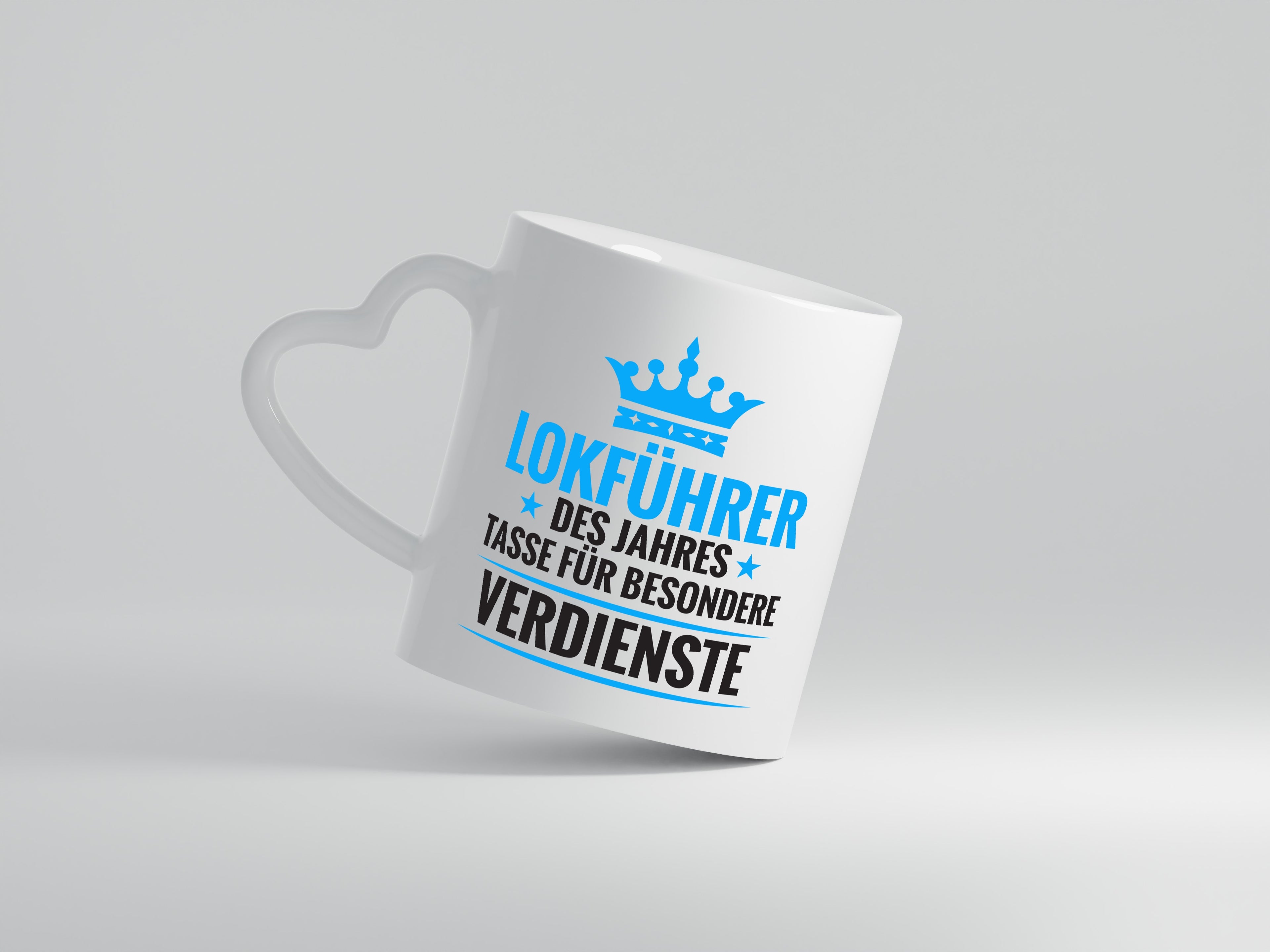 Besonderer Verdienst: Lokführer | Zug | Beruf - Herzhenkel Tasse - Kaffeetasse / Geschenk / Familie