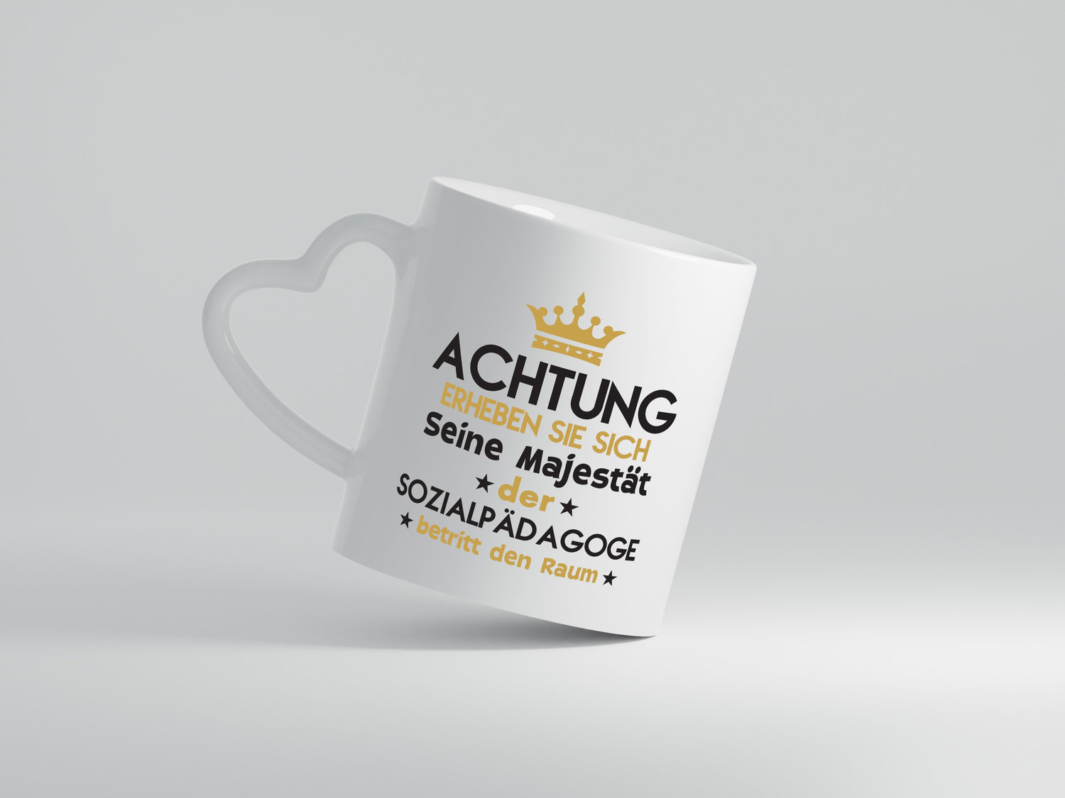 Seine Majestät Sozialpädagoge | Pädagoge - Herzhenkel Tasse - Kaffeetasse / Geschenk / Familie