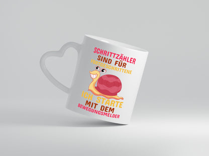 Schrittzähler | Faulpelz | Sportmuffel | Schnecke - Herzhenkel Tasse - Kaffeetasse / Geschenk / Familie