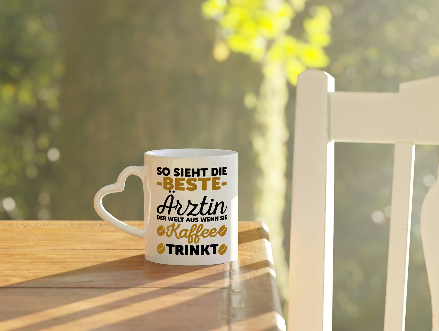 Beste Ärztin | Kaffeetrinkerin Tasse | lustiger Spruch - Herzhenkel Tasse - Kaffeetasse / Geschenk / Familie